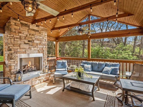 1133 Woodvale Dr, Nashville, TN 37204