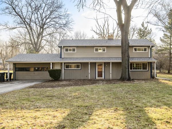 888 Wildwood PLACE, Oconomowoc, WI 53066