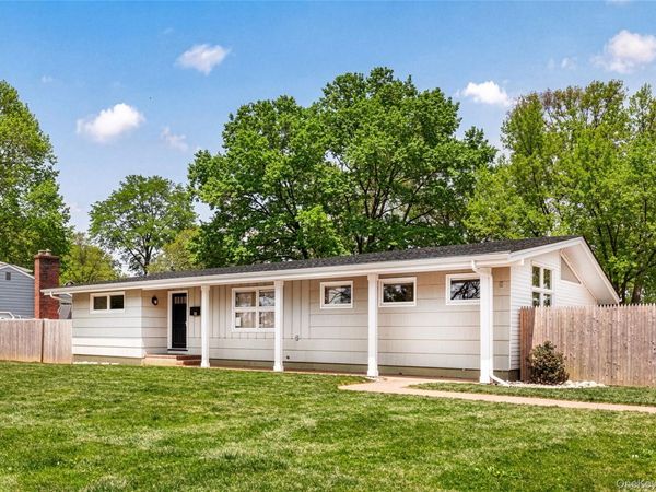 58 N Howells Point Road , Bellport Village, NY 11713