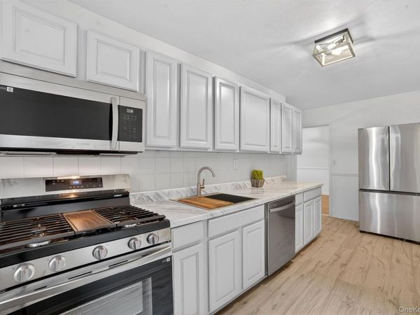 19 Old Mamaroneck Road , Unit 3A, White Plains, NY 10605