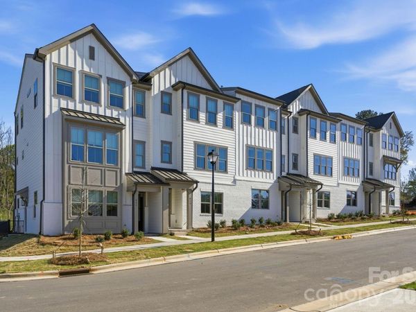 809 Garringer Place , Charlotte, NC 28208