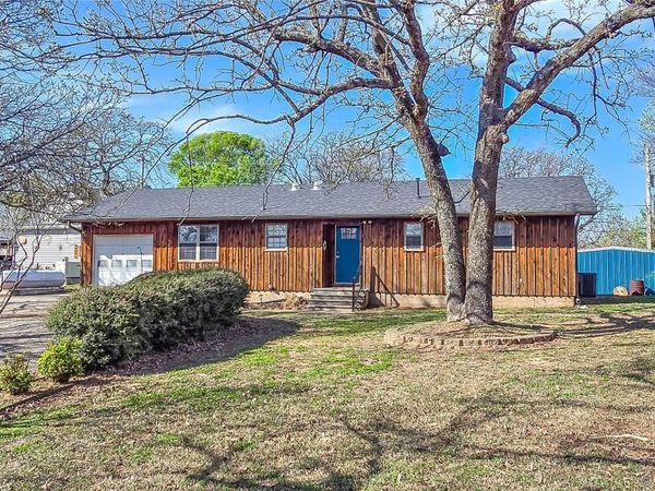 1614 Sherwood Road , Eufaula, OK 74432