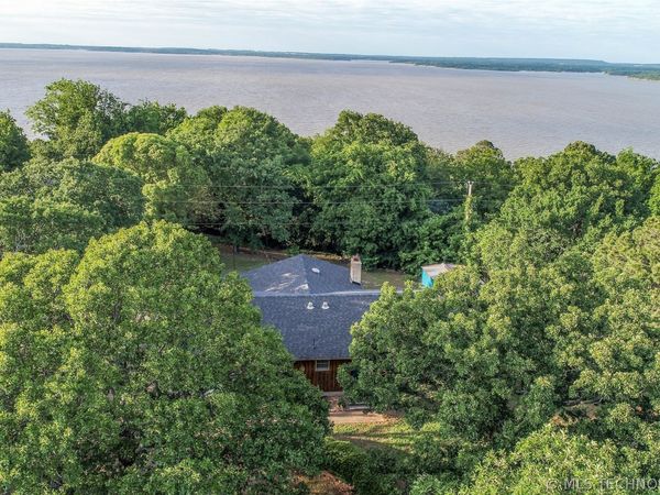 1614 Sherwood Road, Eufaula, OK 74432