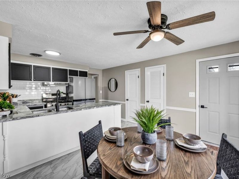 7366 Primrose Drive, Mentor on the Lake, OH 44060 Photo 13