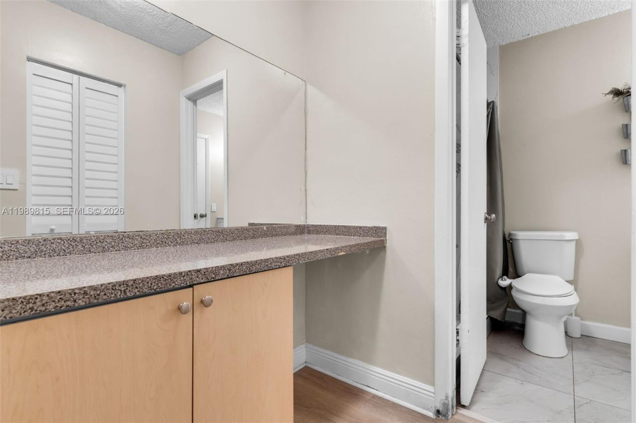 2690 W 76th St , Unit 104, Hialeah, FL 33016 Photo