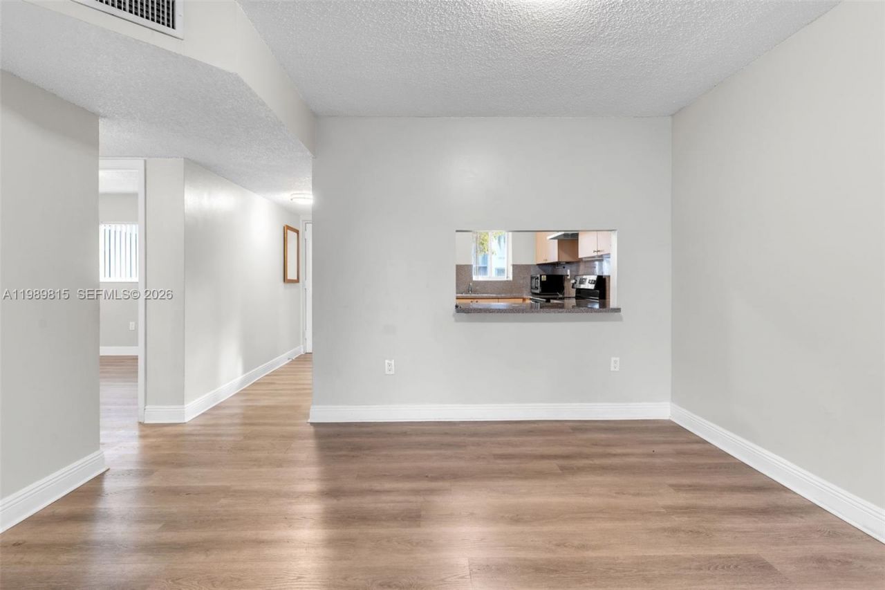 2690 W 76th St , Unit 104, Hialeah, FL 33016 Photo