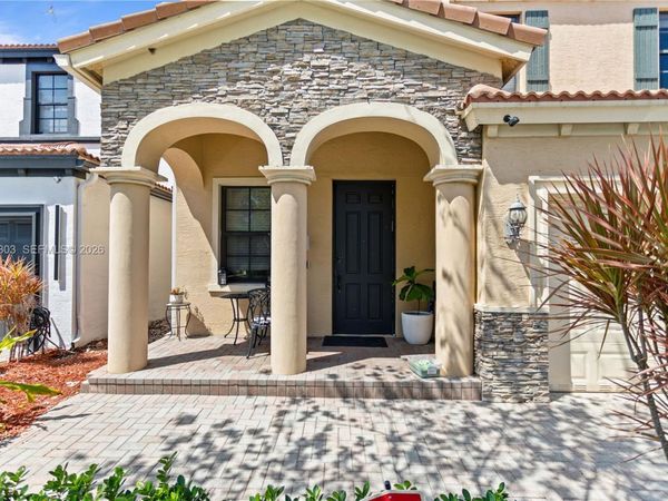 19244 NE 9th Pl , Miami, FL 33179