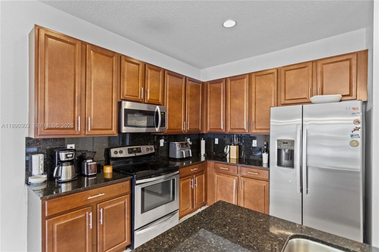 19244 NE 9th Pl, Miami, FL 33179 Photo