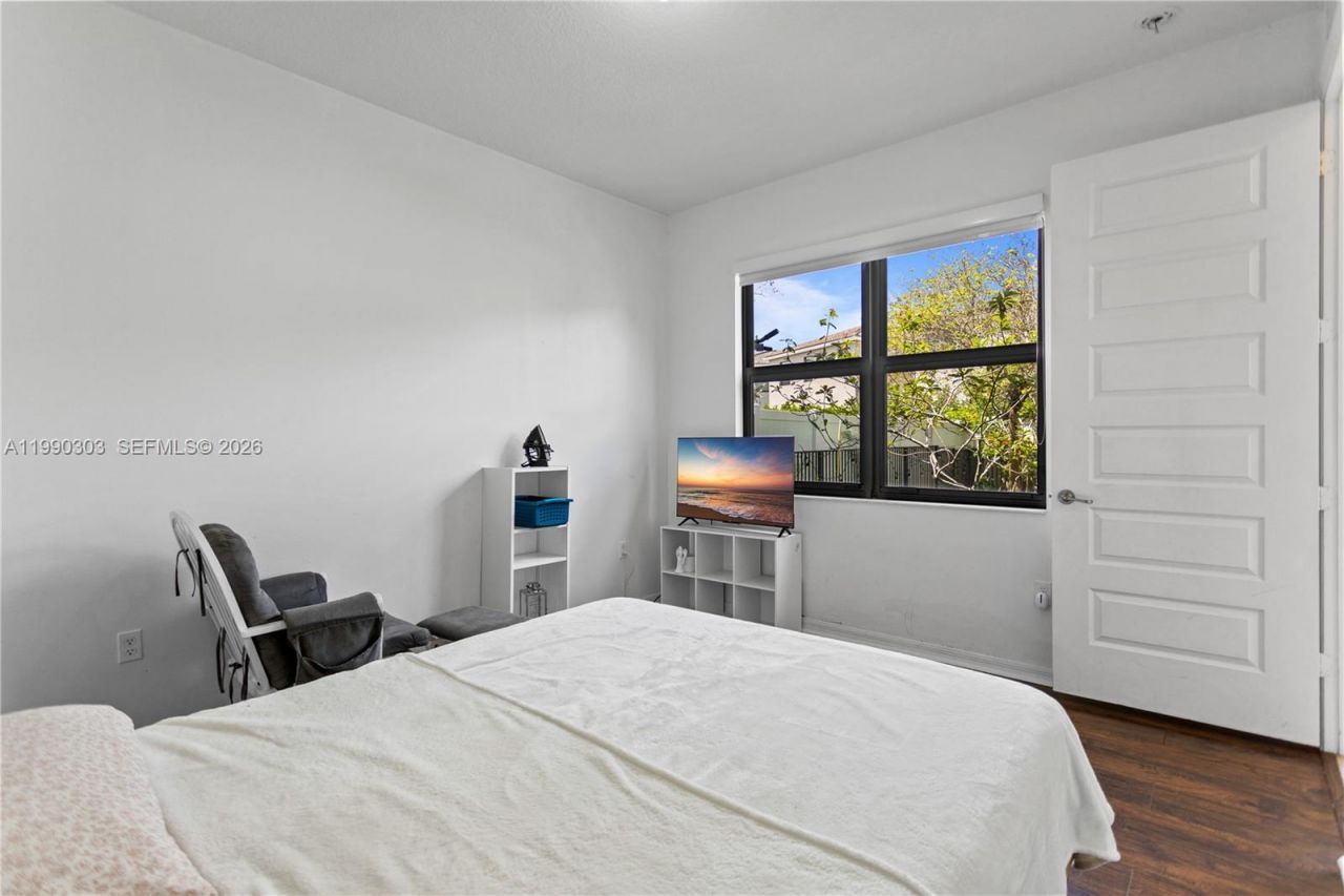 19244 NE 9th Pl, Miami, FL 33179 Photo