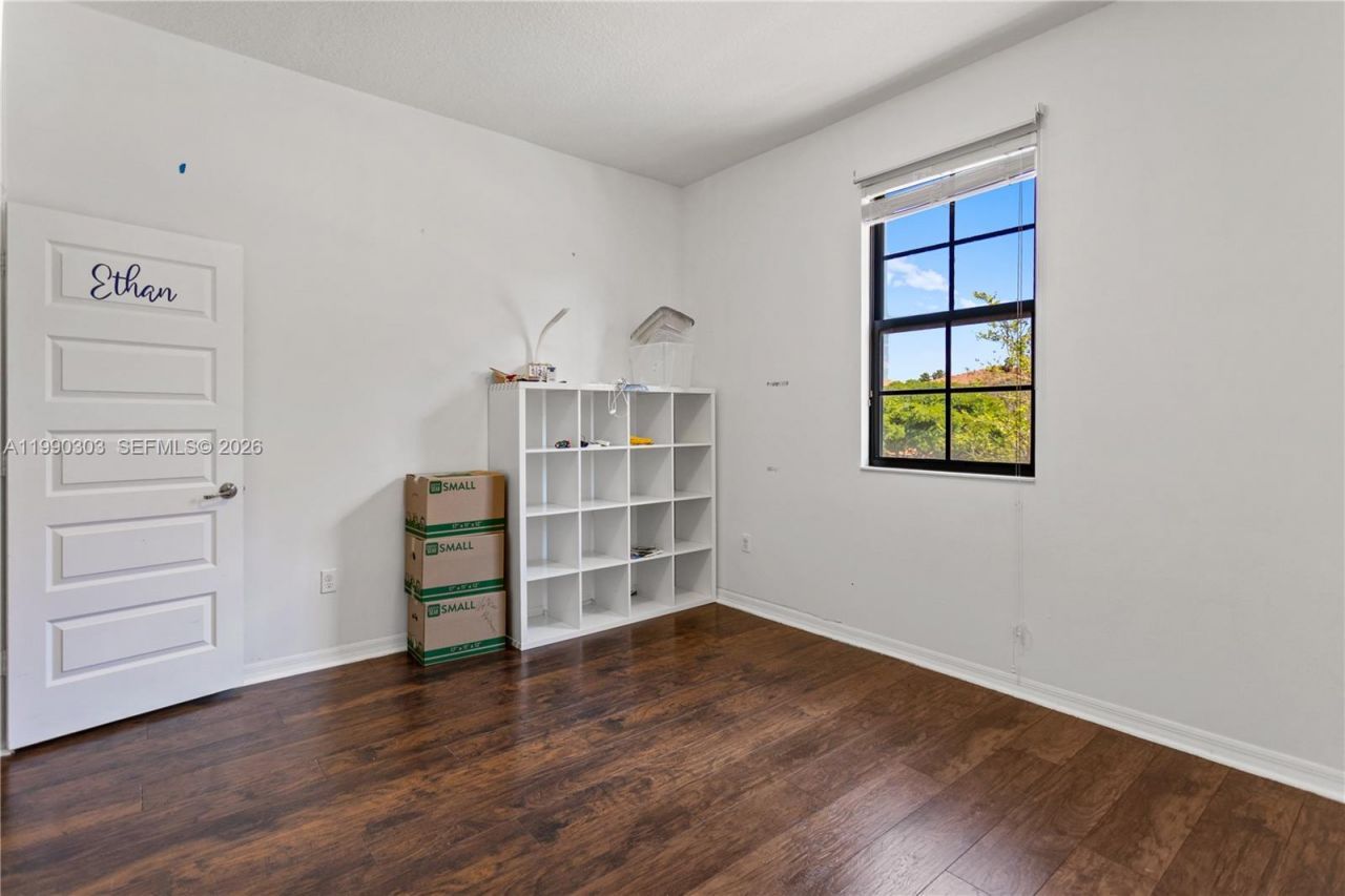 19244 NE 9th Pl, Miami, FL 33179 Photo