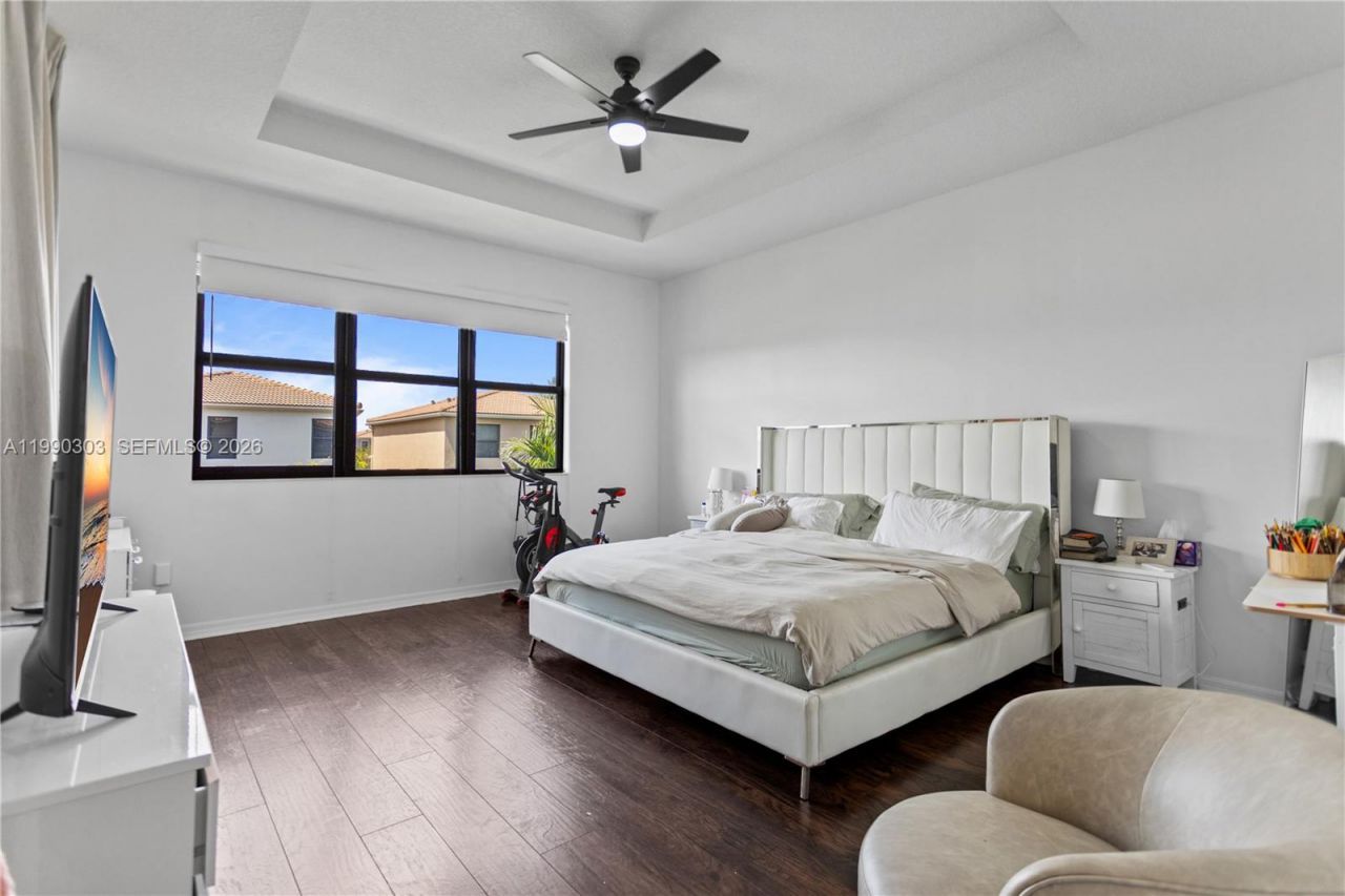 19244 NE 9th Pl, Miami, FL 33179 Photo