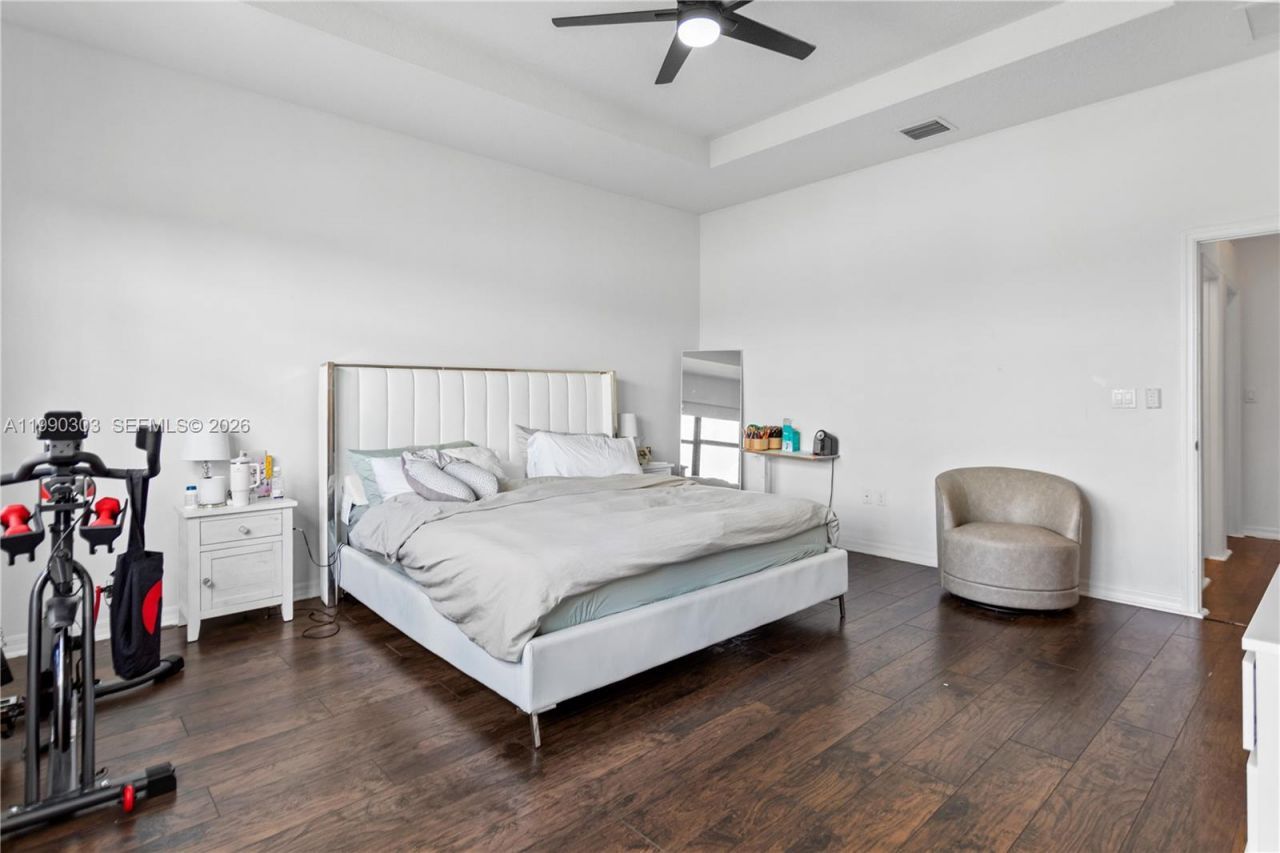 19244 NE 9th Pl, Miami, FL 33179 Photo