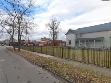 1706 Vinewood Street , Detroit, MI 48216