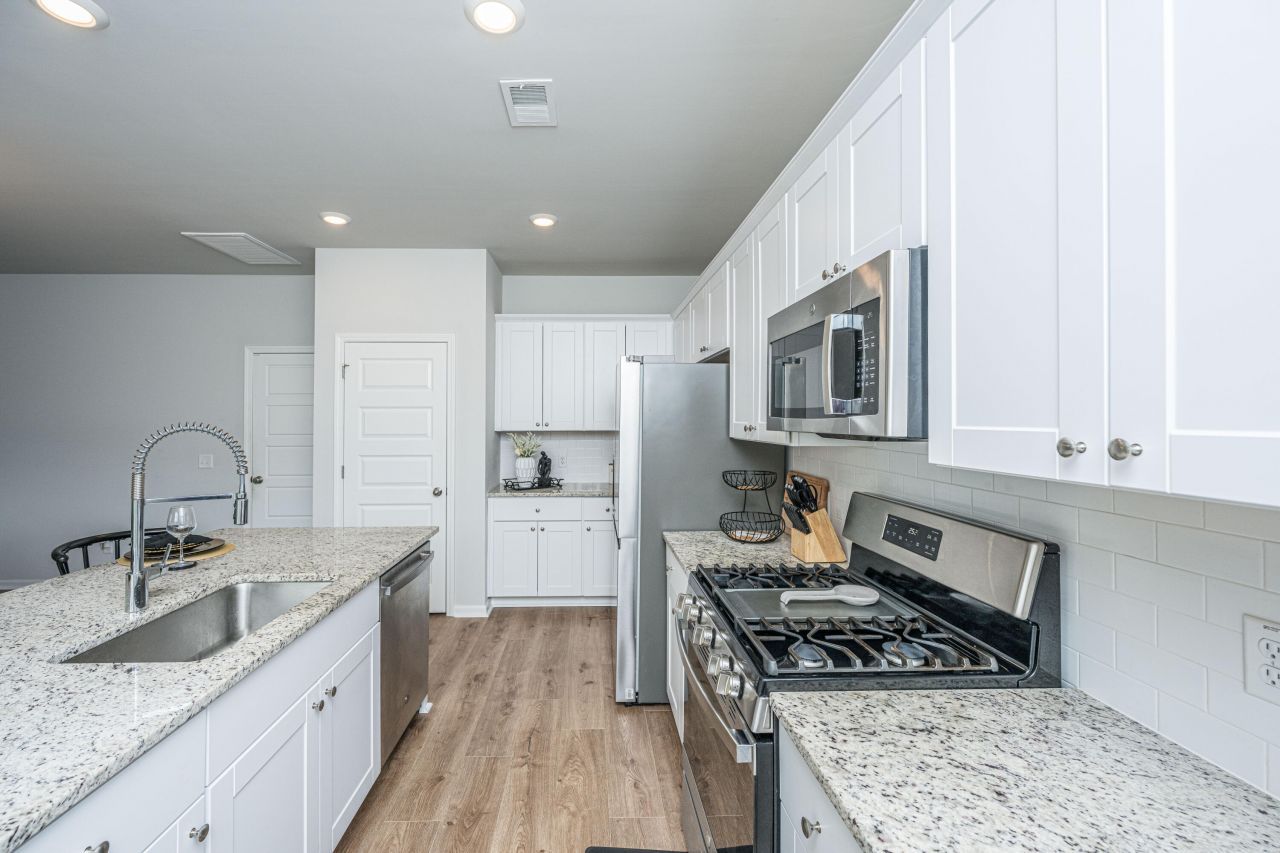 2114 Longhorn Lane Photo 5