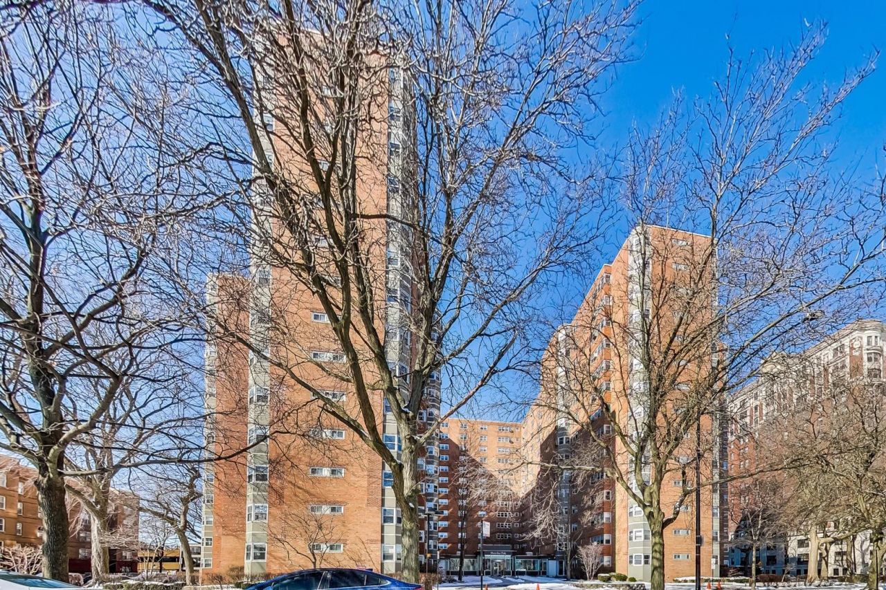 4980 N Marine Drive, Unit 831, Chicago, IL 60640 Main Photo