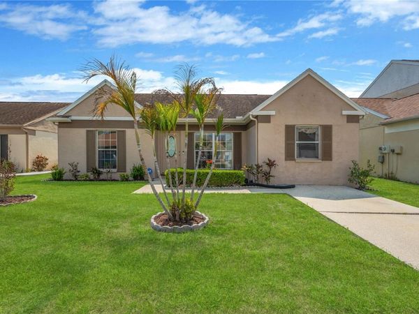 4412 SHADBERRY DRIVE , TAMPA, FL 33624