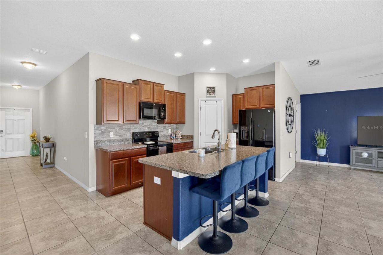 214 English Channel Place, Dover, FL 33527 Photo