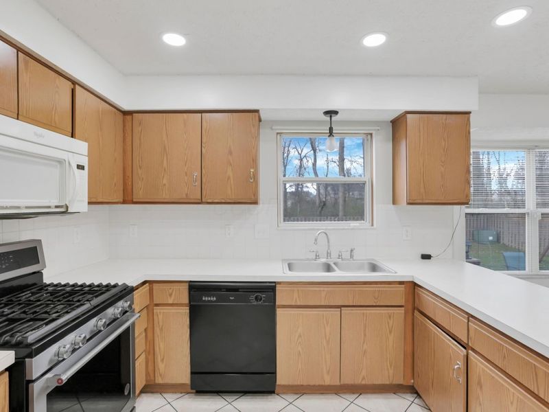 8992 Trinity Circle, Reynoldsburg, OH 43068 Photo 17