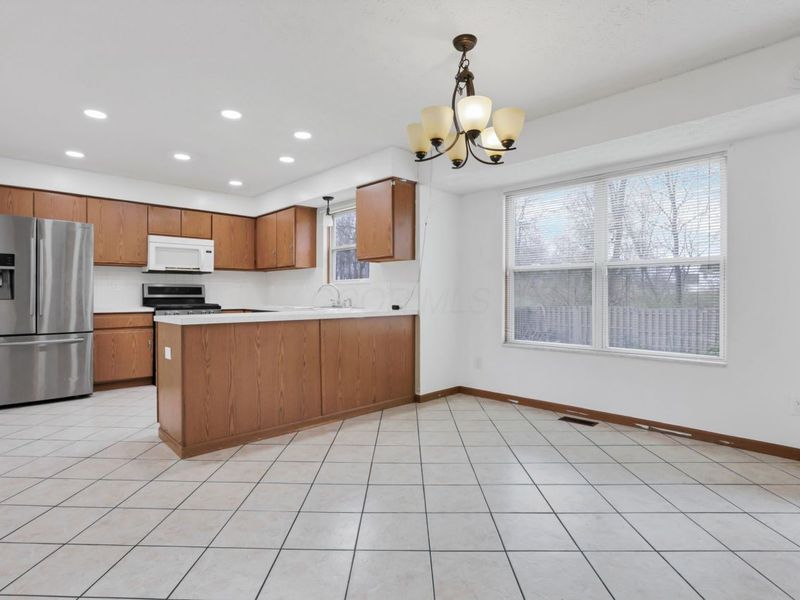 8992 Trinity Circle, Reynoldsburg, OH 43068 Photo 21