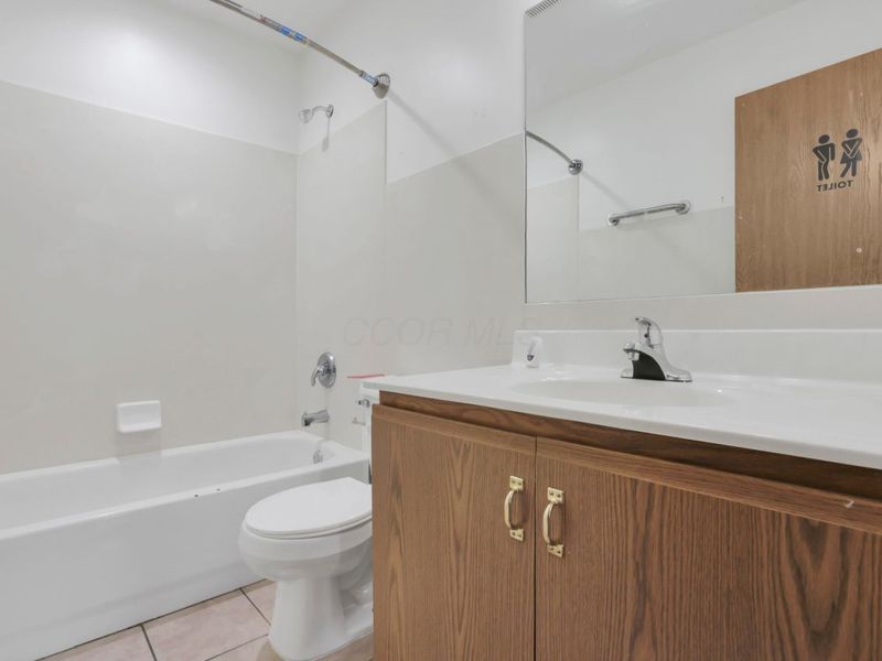 8992 Trinity Circle, Reynoldsburg, OH 43068 Photo 35