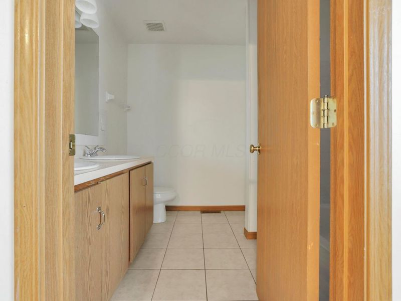 8992 Trinity Circle, Reynoldsburg, OH 43068 Photo 40