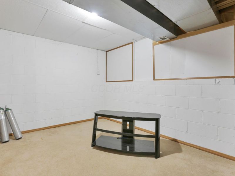 8992 Trinity Circle, Reynoldsburg, OH 43068 Photo 47