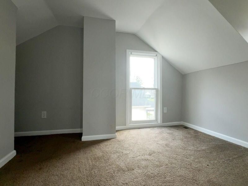 2670 Perdue Avenue , Columbus, OH 43211 Photo 11