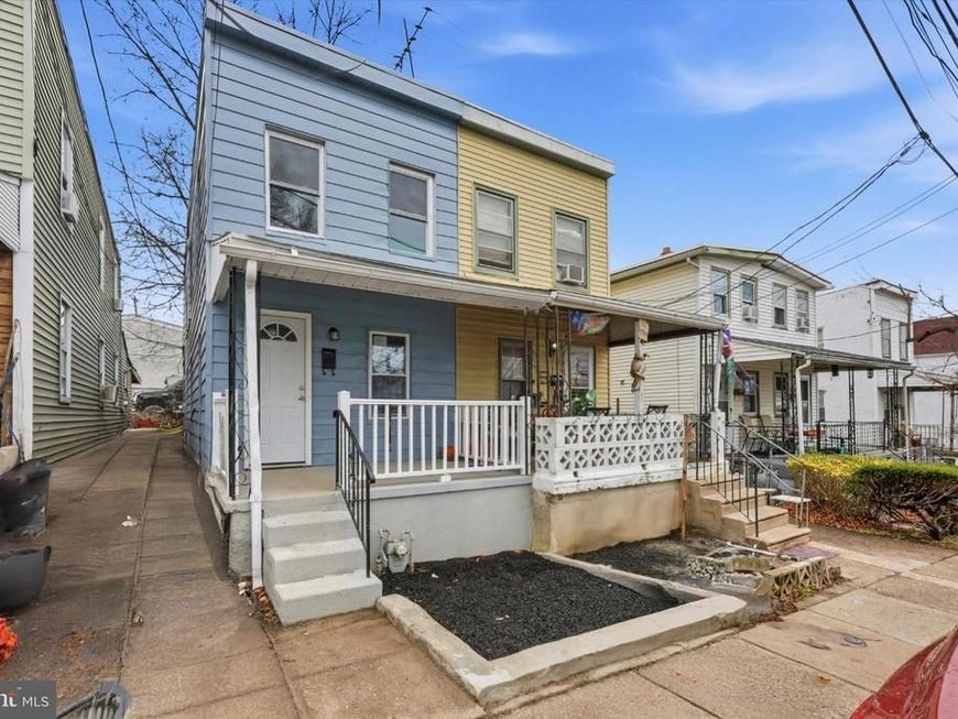 1335 Green Street, Marcus Hook, PA 19061 Main Photo