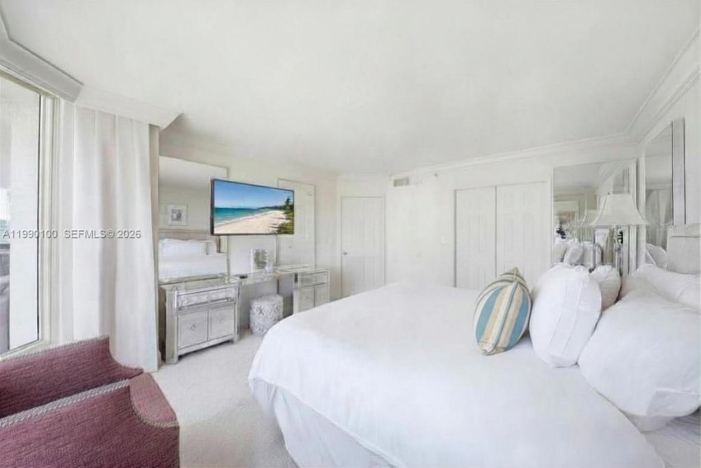 3530 Mystic Pointe Dr , Unit 1714, Aventura, FL 33180 Photo