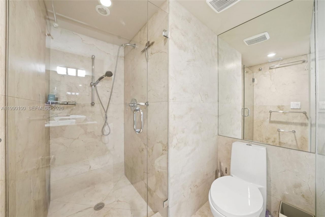 3530 Mystic Pointe Dr , Unit 1714, Aventura, FL 33180 Photo