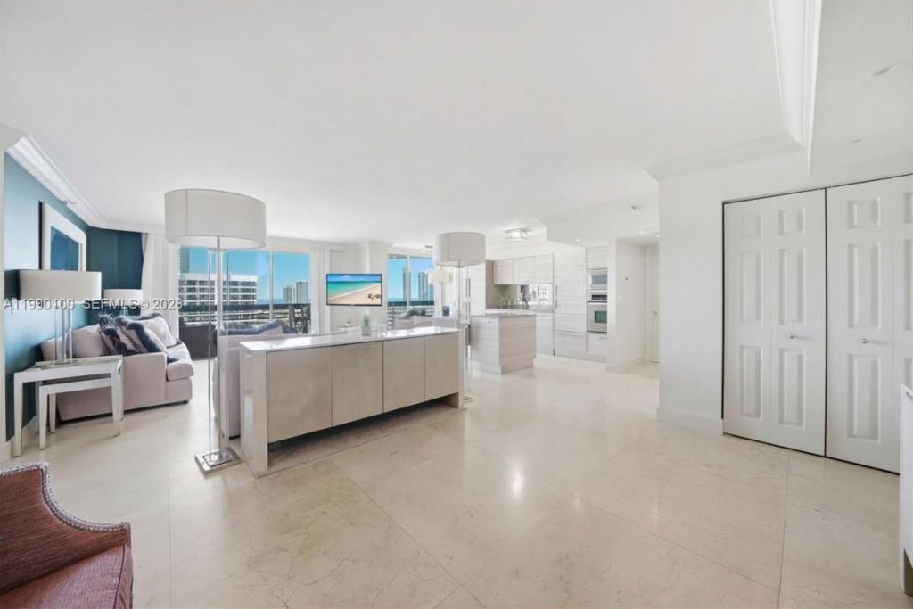 3530 Mystic Pointe Dr , Unit 1714, Aventura, FL 33180 Photo