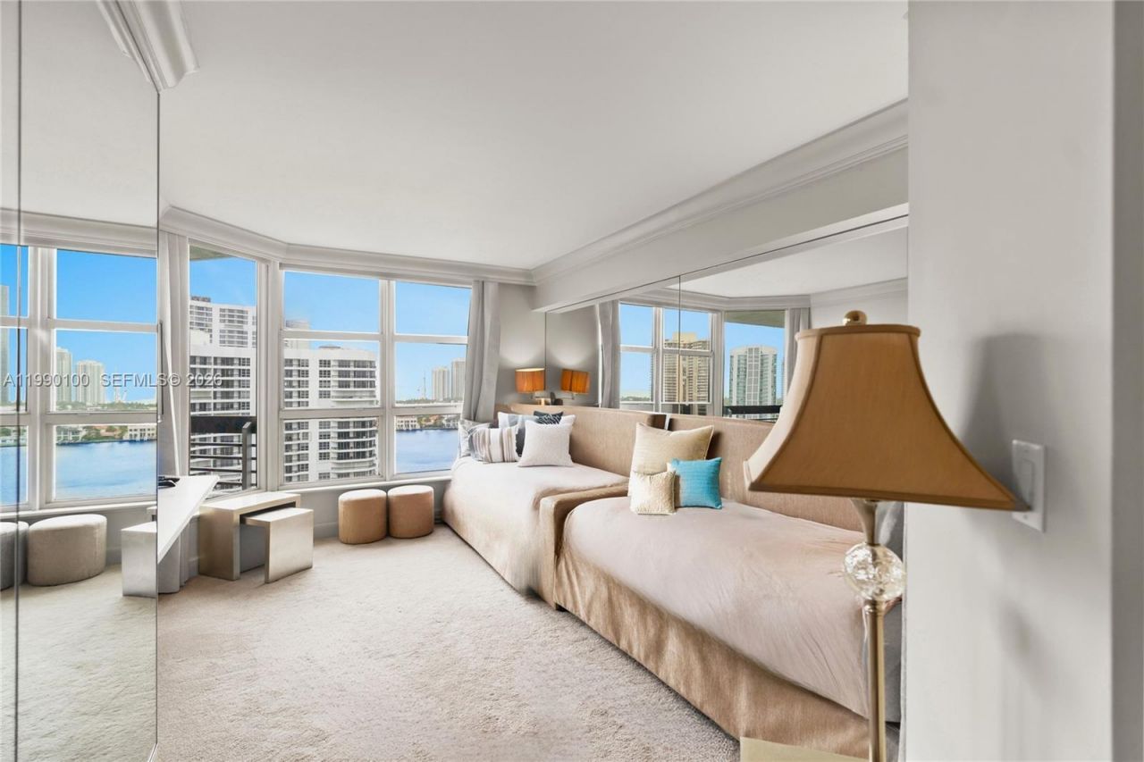 3530 Mystic Pointe Dr , Unit 1714, Aventura, FL 33180 Photo