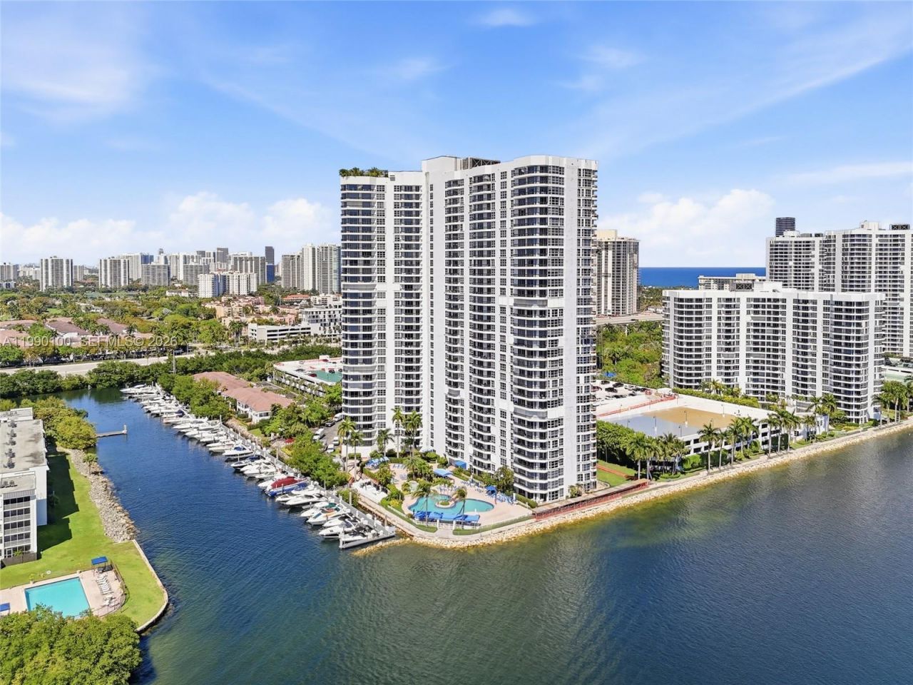 3530 Mystic Pointe Dr , Unit 1714, Aventura, FL 33180 Photo