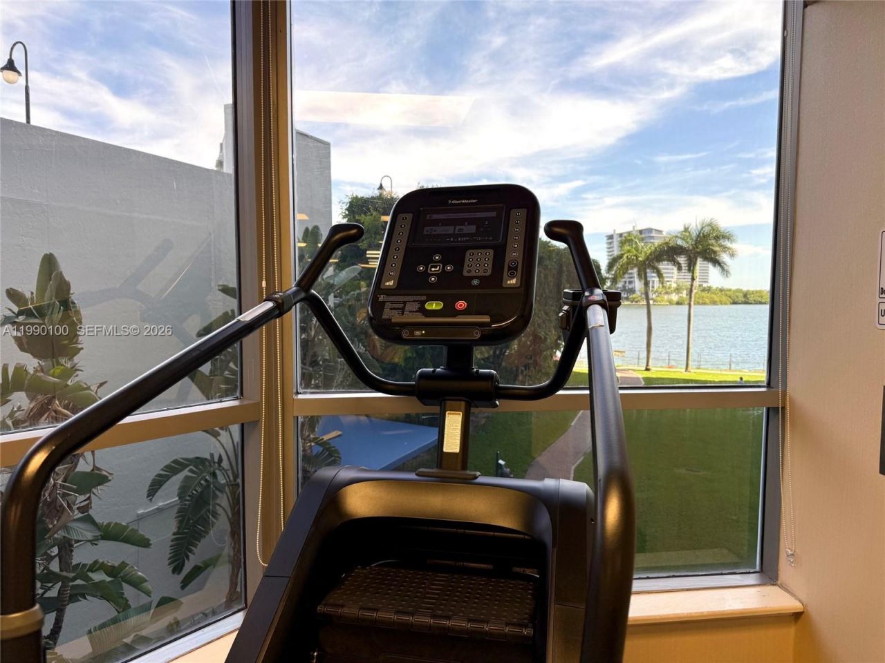 3530 Mystic Pointe Dr , Unit 1714, Aventura, FL 33180 Photo