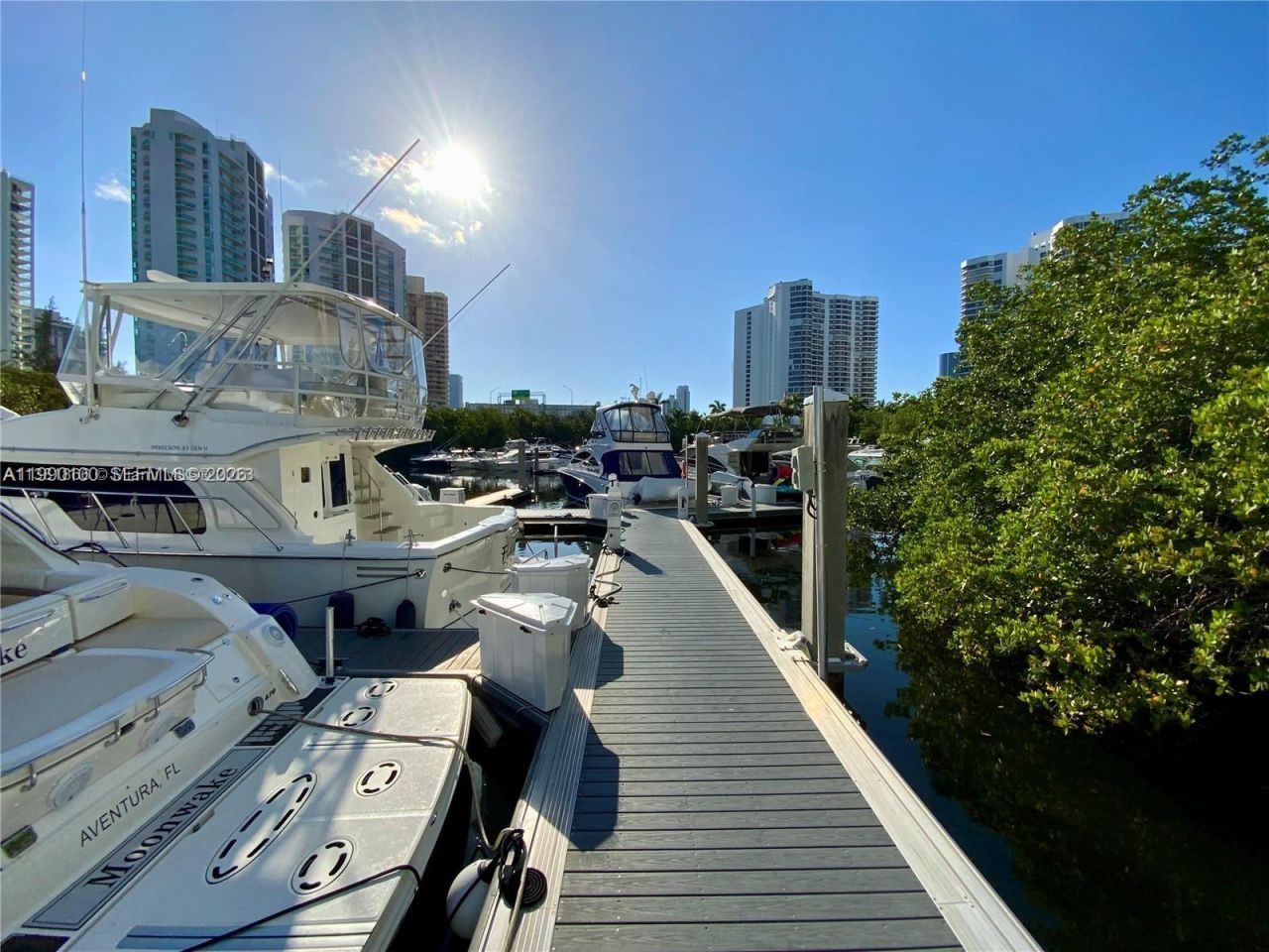 3530 Mystic Pointe Dr , Unit 1714, Aventura, FL 33180 Photo