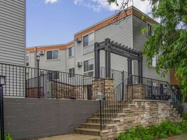 3540 Hennepin Avenue, Unit 202, Minneapolis, MN 55408