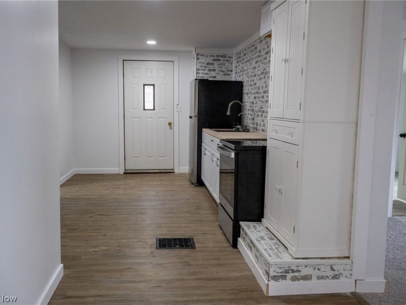 232 Howard Street, Medina, OH 44256 Photo 6