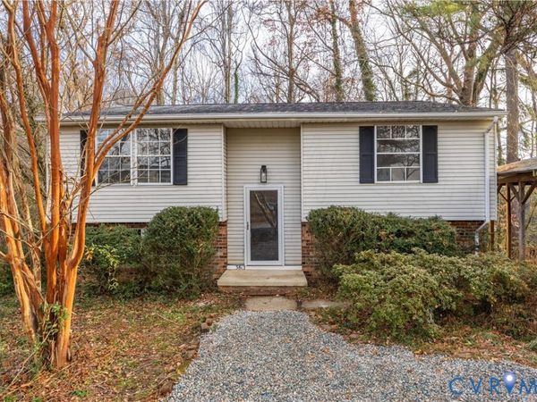 3813 Woodfield Road , Chesterfield, VA 23234
