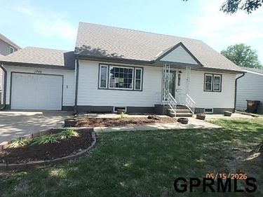 1740 N Mayfair Avenue, Fremont, NE 68025