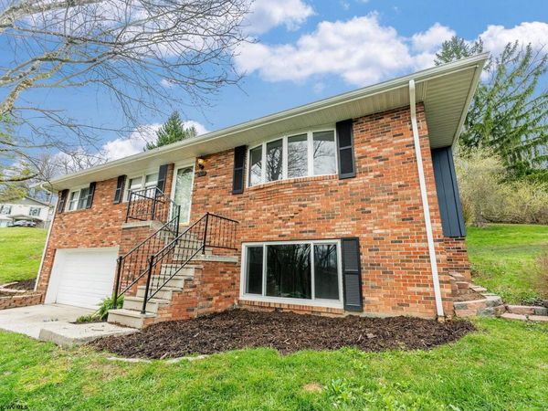 769 Augusta Avenue, Morgantown, WV 26501