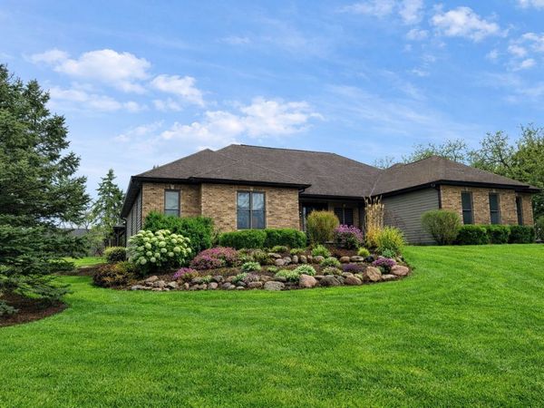 24963 N Abbey Glenn Drive , Hawthorn Woods, IL 60047