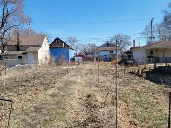 10013 S Hoxie Avenue , Chicago, IL 60617