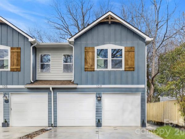 105 N Smallwood Place , Charlotte, NC 28216