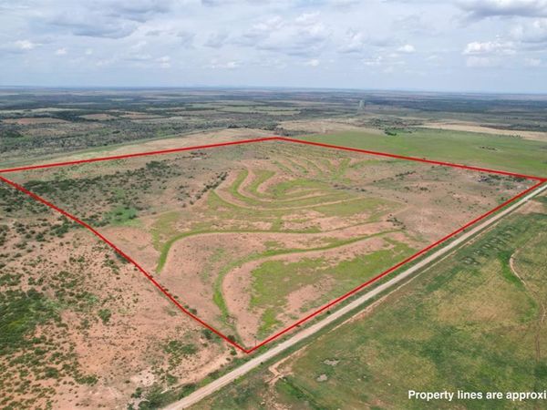 E 18635-18899 E County Rd Roads, Eldorado, OK 73537