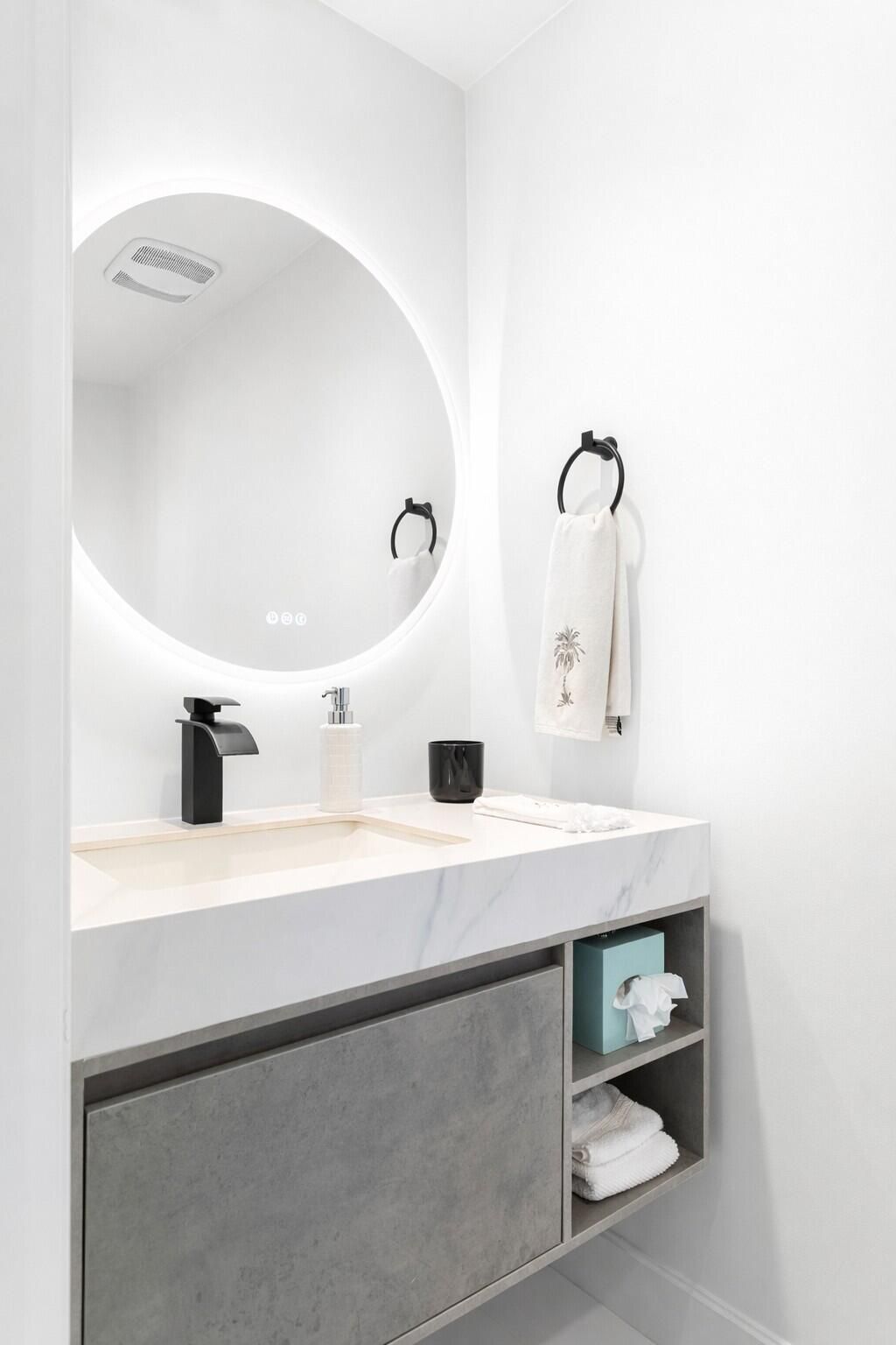 3535 S Ocean Drive, Unit 402, Hollywood, FL 33019 Photo