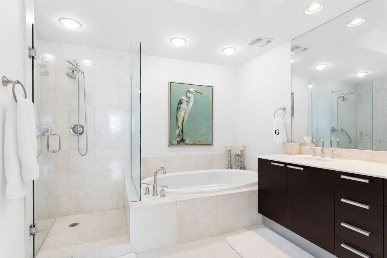 3535 S Ocean Drive, Unit 402, Hollywood, FL 33019 Photo