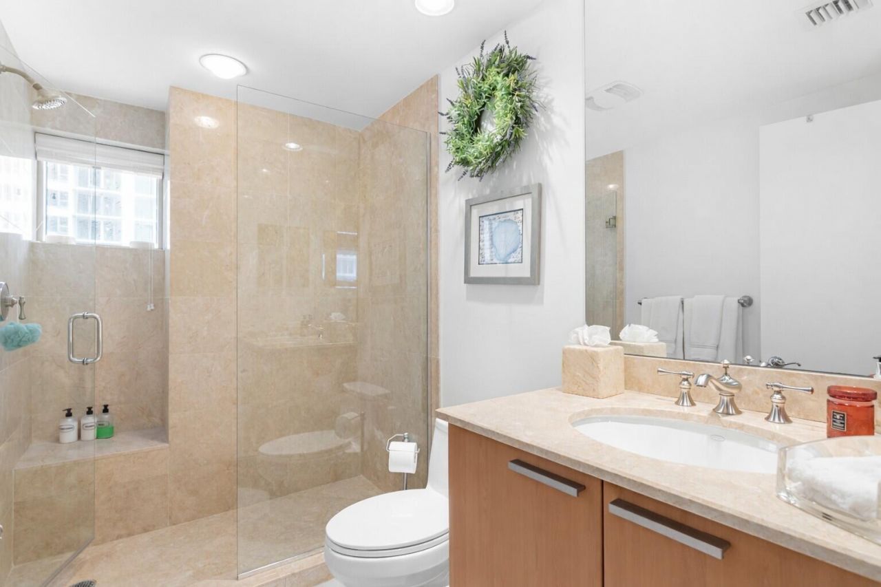 3535 S Ocean Drive, Unit 402, Hollywood, FL 33019 Photo