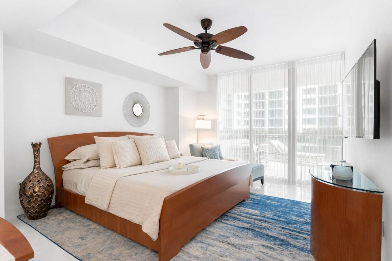 3535 S Ocean Drive, Unit 402, Hollywood, FL 33019 Photo