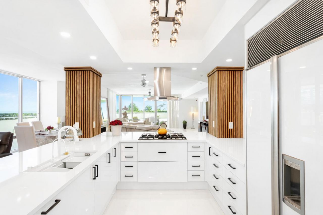 3535 S Ocean Drive, Unit 402, Hollywood, FL 33019 Photo