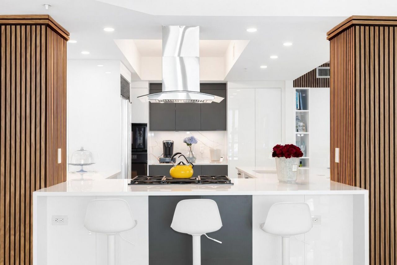 3535 S Ocean Drive, Unit 402, Hollywood, FL 33019 Photo